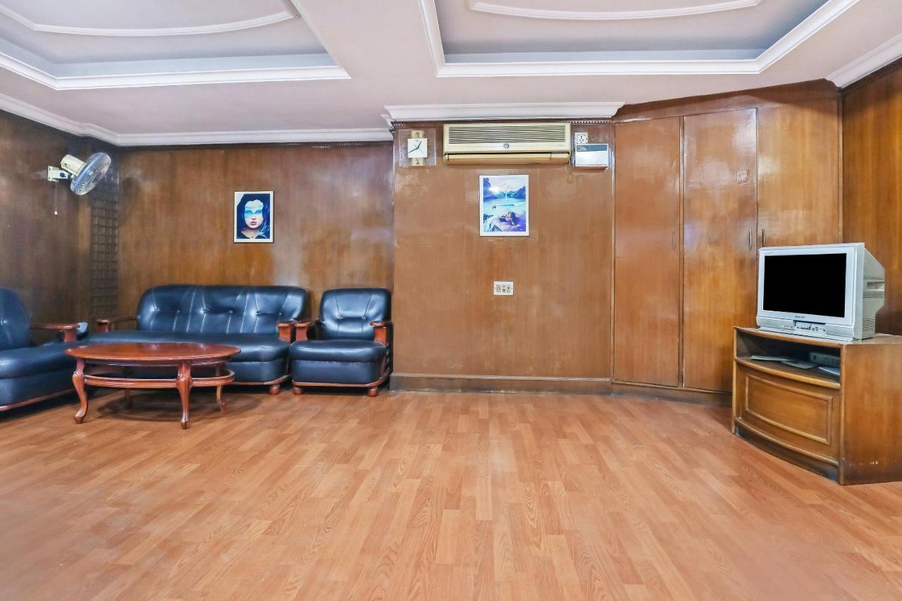 Oyo Hotel Hindustan Deluxe Мангалор Екстериор снимка